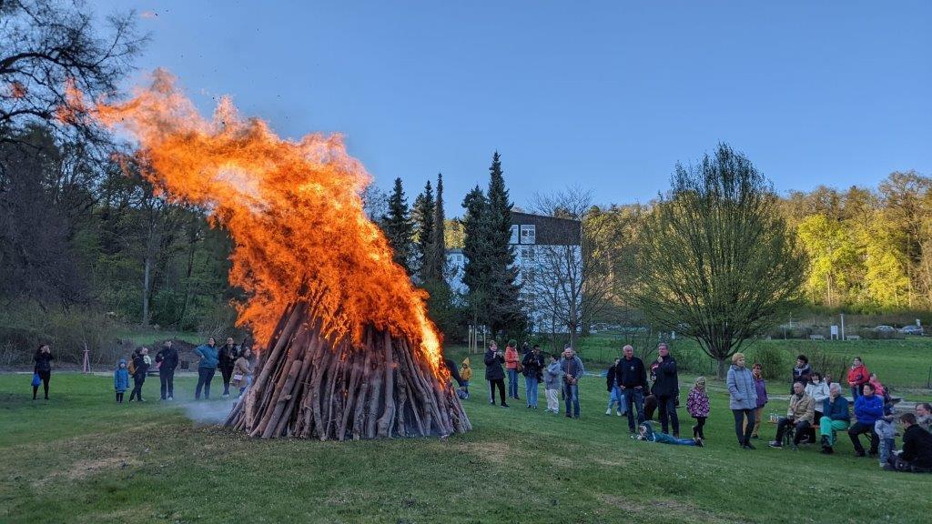 Großes Osterfeuer | Nidda