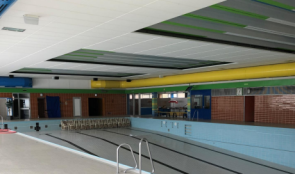 Foto Schwimmhalle altes Hallenbad