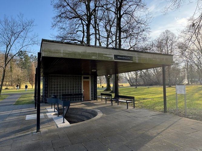 Foto Schwefelquelle vorne