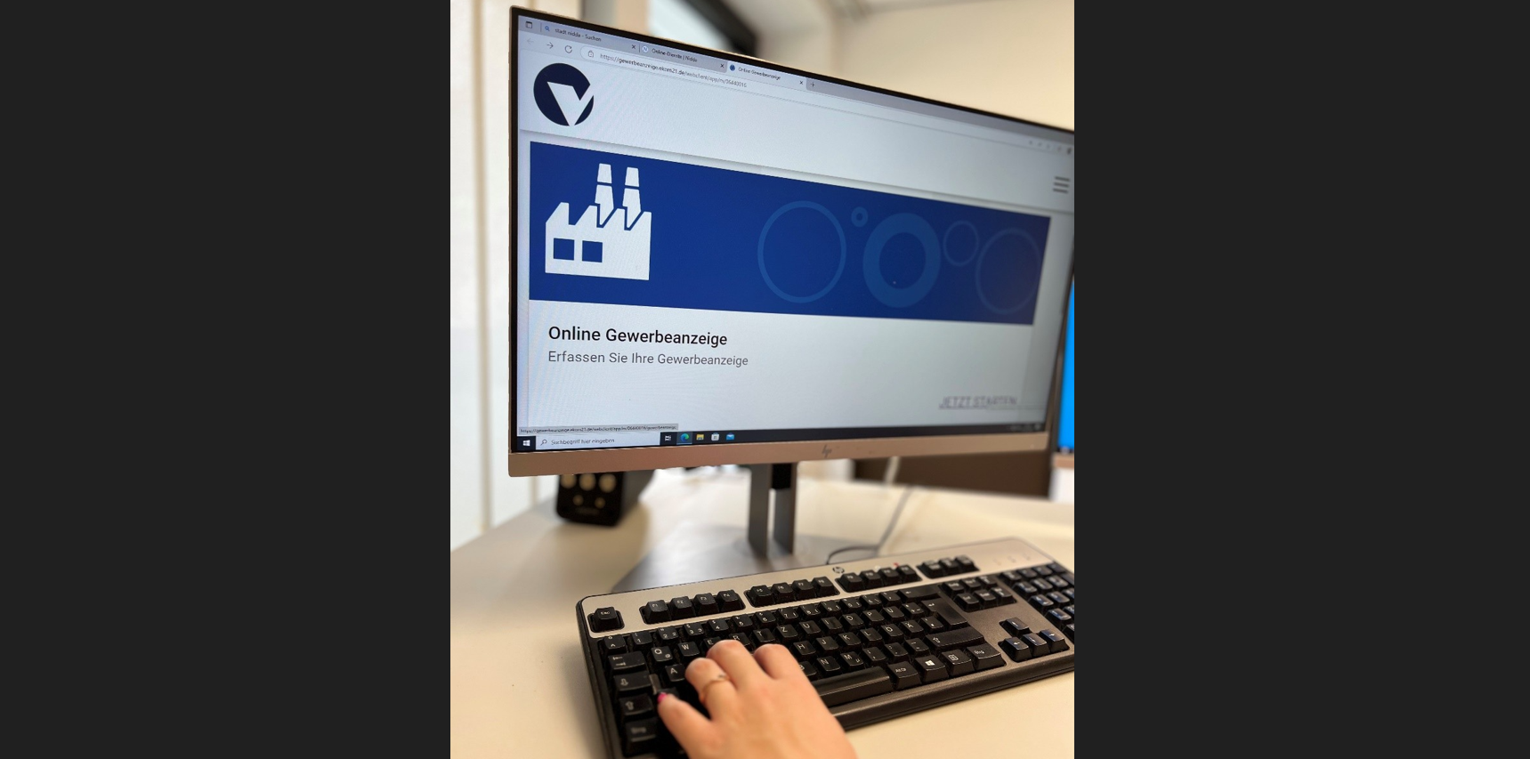 Foto Bildschirm mit der Gewerbeanmeldung