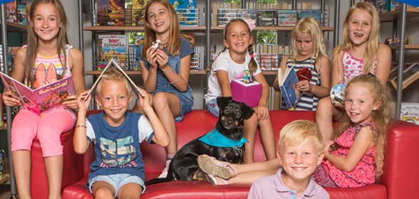 Foto: Kinder in der Stadtbibliothek
