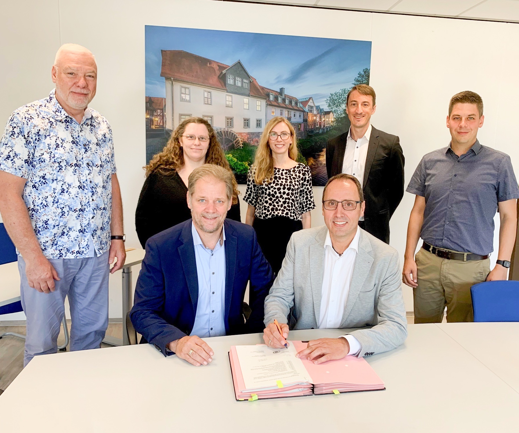 Foto der Protagonisten im Magistratszimmer