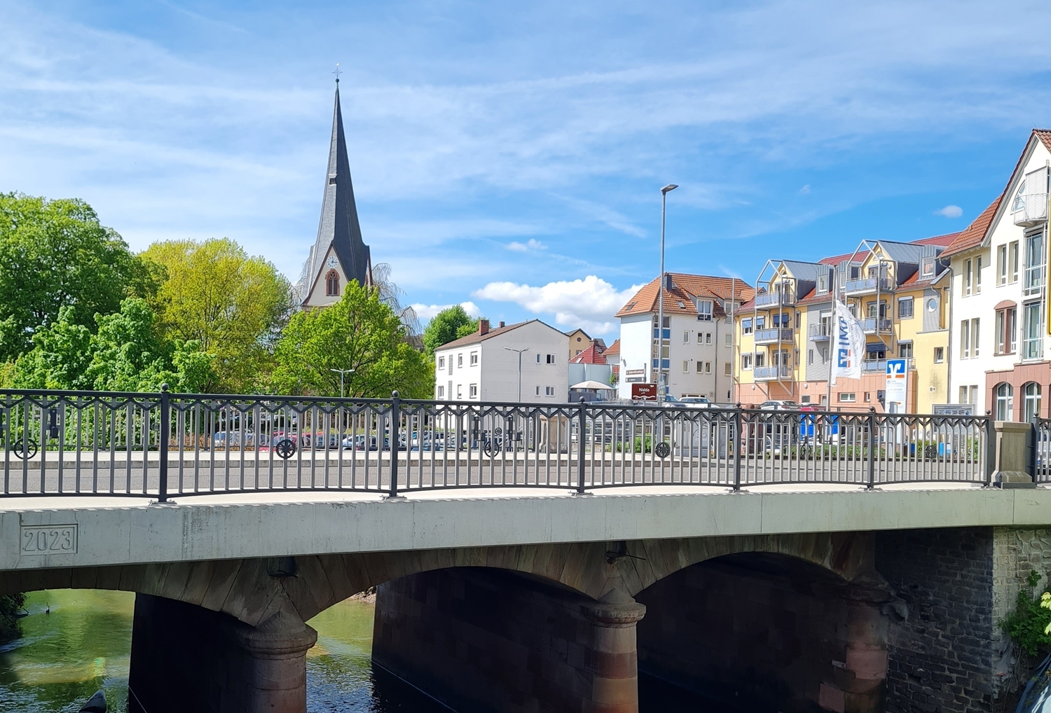 Foto Brücke über die Nidda in der Innenstadt