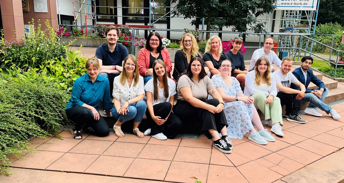 Foto mit vielen Protagonisten