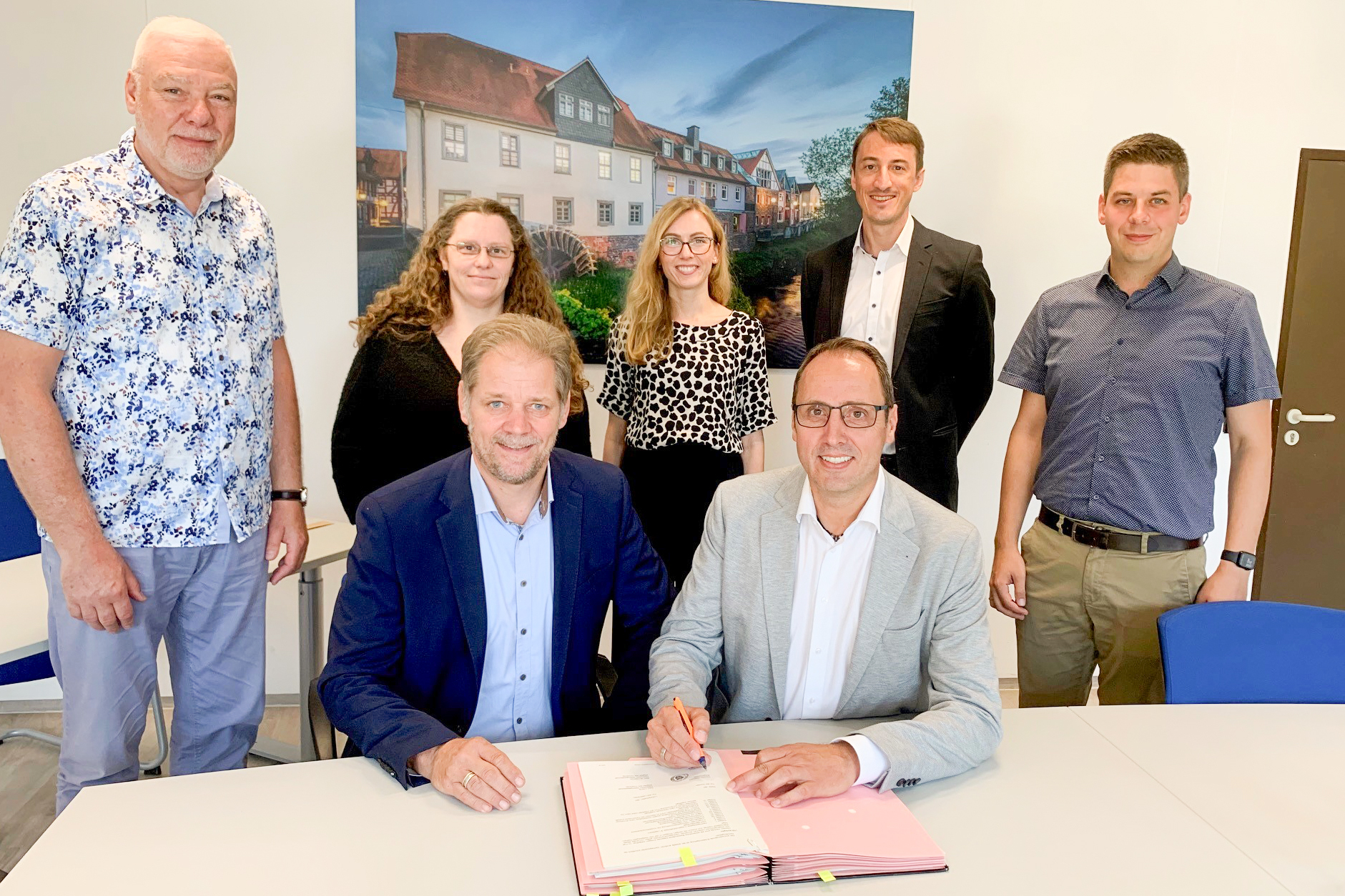 Foto der Protagonisten im Magistratszimmer