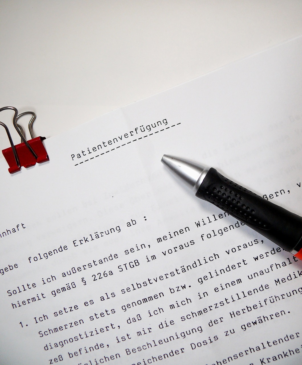 Papier und Stift - Foto