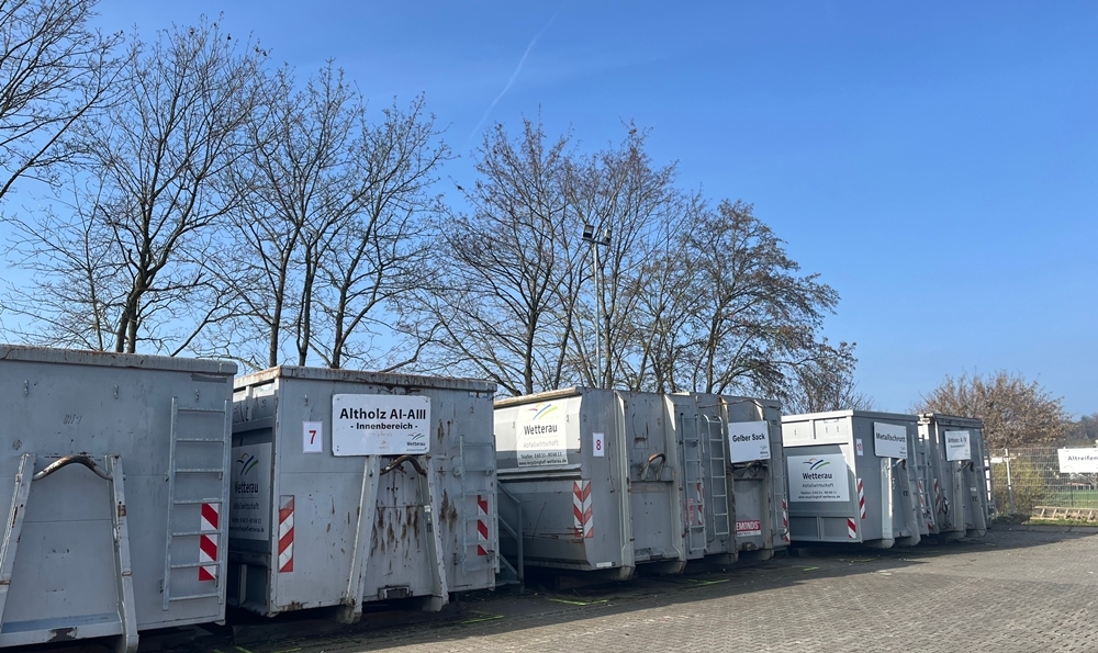 Foto Container im Recyclinghof