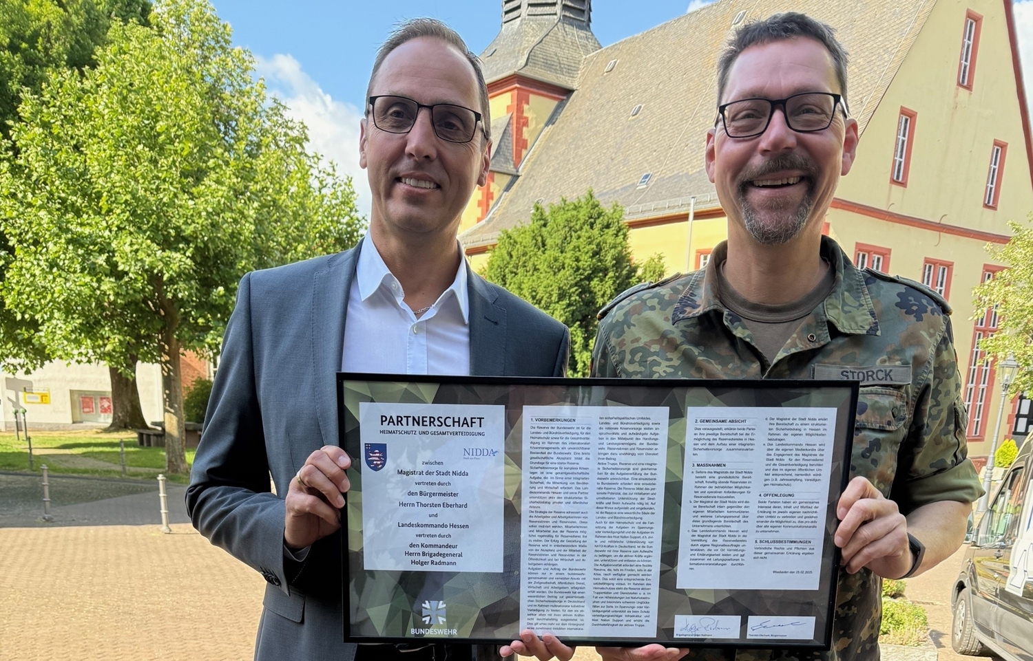 BGM Thorsten Eberhard und Oberstleutnant Christiann Storck