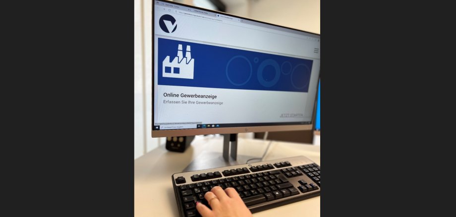 Foto Bildschirm mit der Gewerbeanmeldung