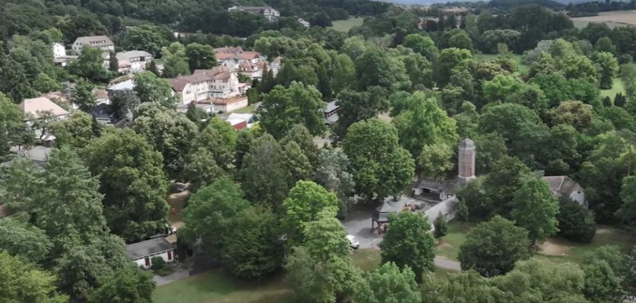 Aus der Luft: Die Trinkkuranlage