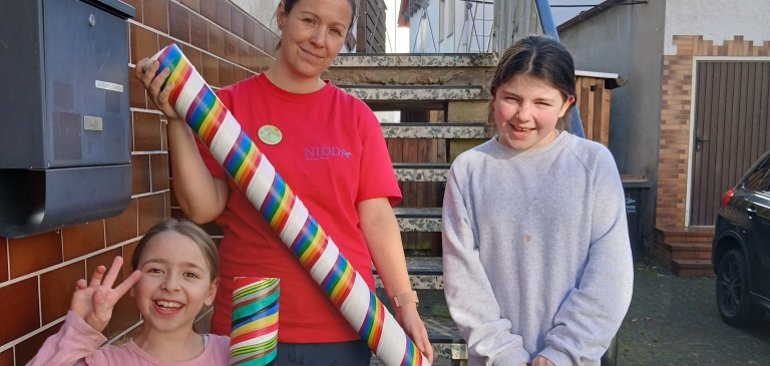 Foto Kinder mit den Regenmachern