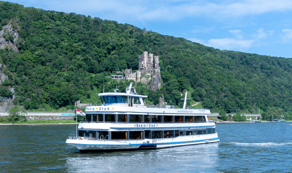 Foto Schiff für Seniorenfahrt