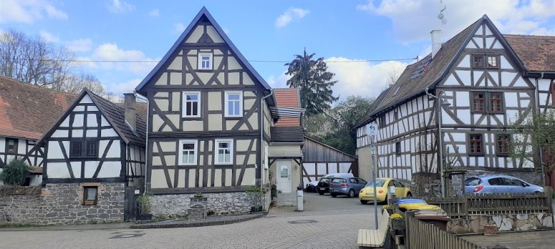 Foto: Station 1 Platz mit Brunnen